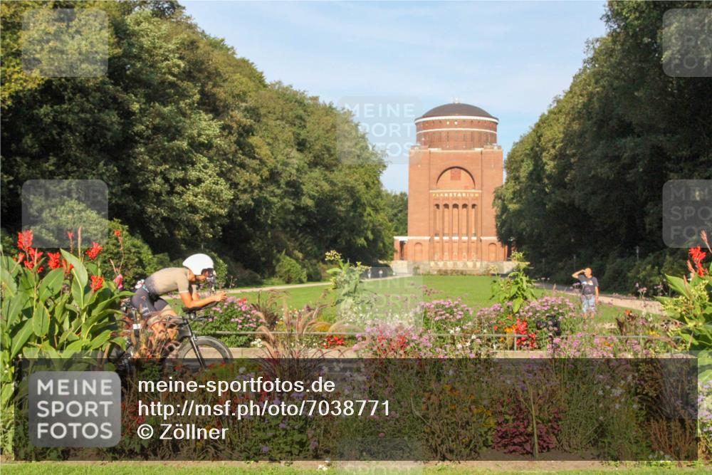 08.09.2024 - Stadtparktriathlon Zöllner http://msf.ph/oto/7038771 08.09.2024 09:13:27 Radfahren 5, 49, 59, 92, 106, 122, 175 meine-sportfotos.de