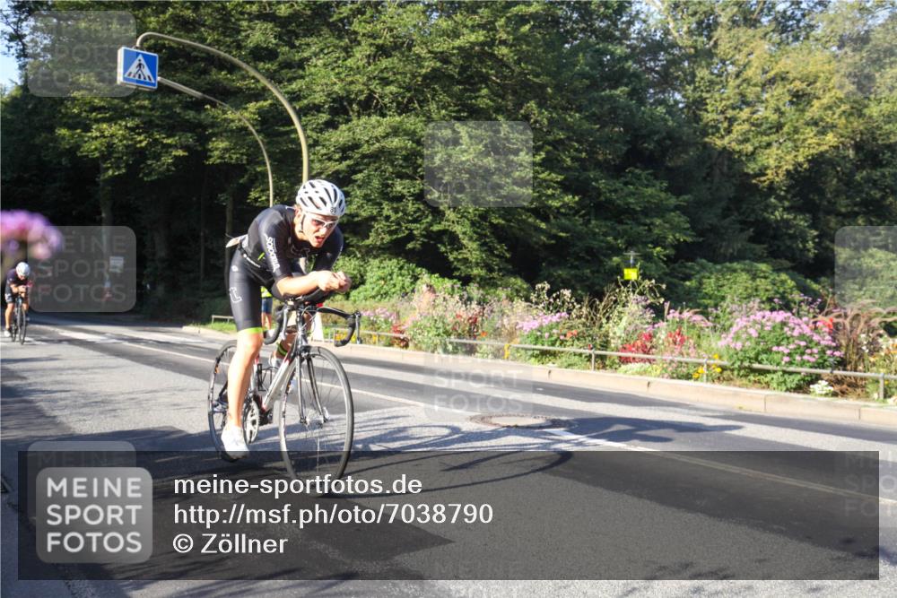08.09.2024 - Stadtparktriathlon Zöllner http://msf.ph/oto/7038790 08.09.2024 09:03:46 Radfahren 25, 26, 80, 94, 109 meine-sportfotos.de
