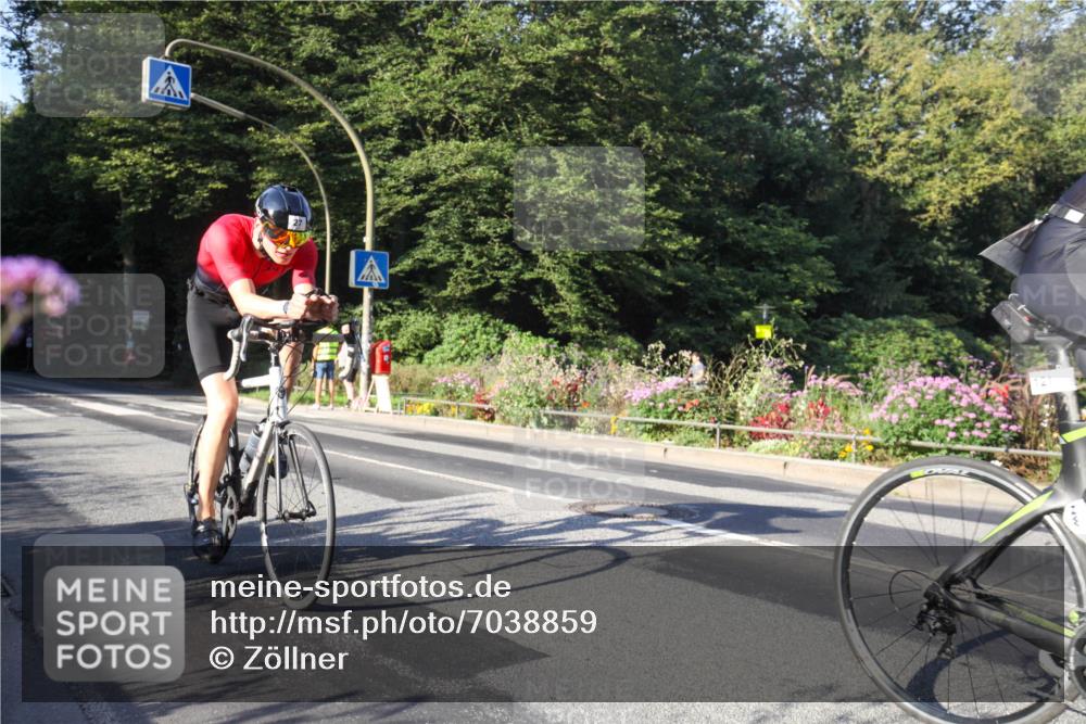 08.09.2024 - Stadtparktriathlon Zöllner http://msf.ph/oto/7038859 08.09.2024 09:04:57 Radfahren 27, 74, 85, 121 meine-sportfotos.de