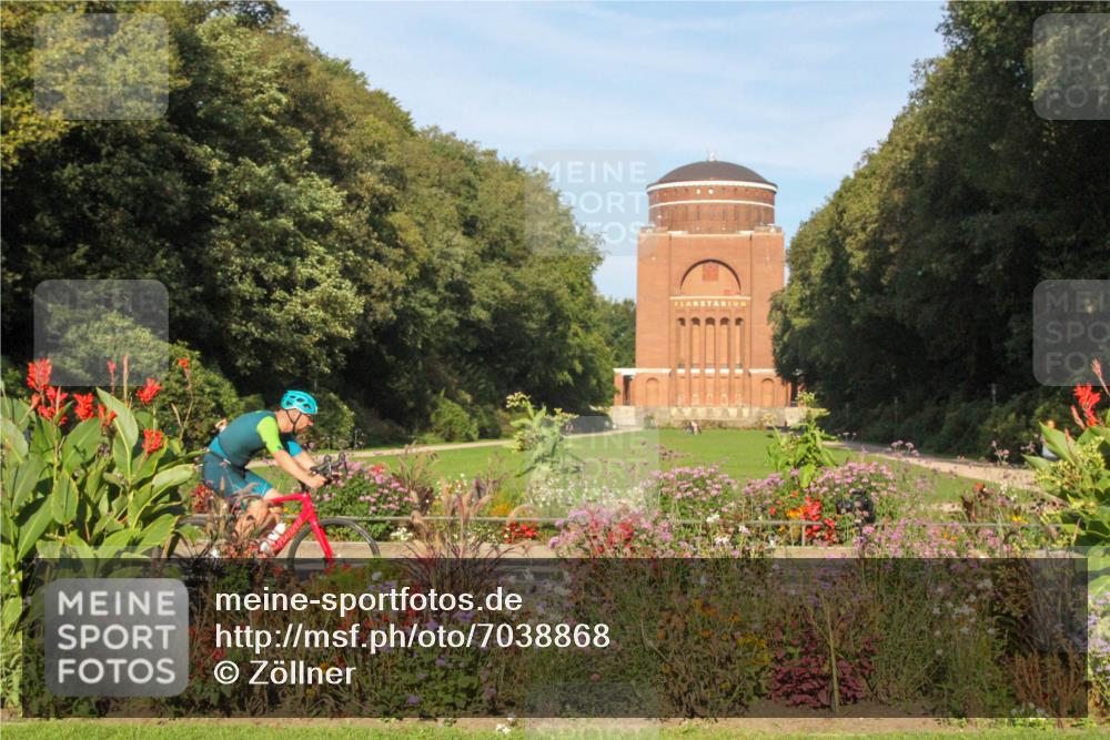 08.09.2024 - Stadtparktriathlon Zöllner http://msf.ph/oto/7038868 08.09.2024 09:14:59 Radfahren 16, 34, 46, 67, 93, 120, 178 meine-sportfotos.de