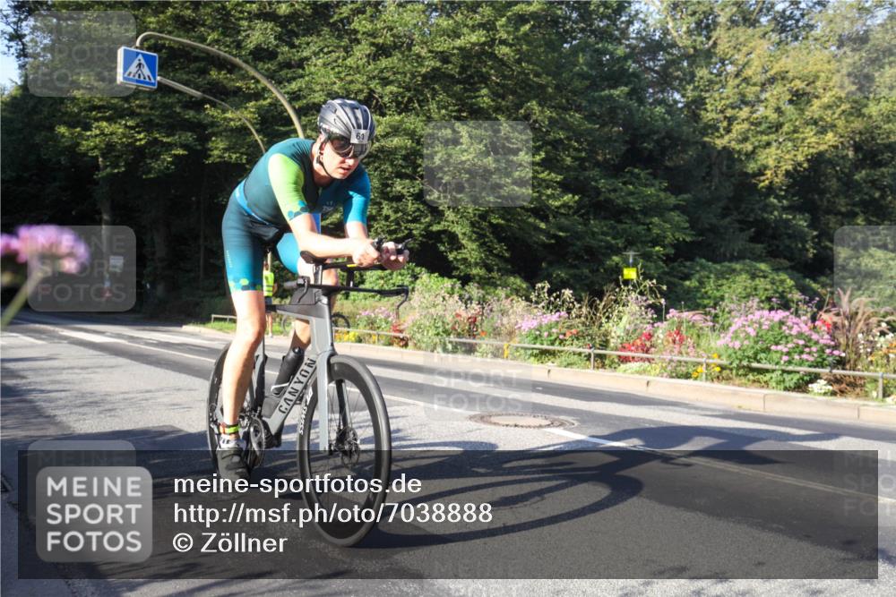 08.09.2024 - Stadtparktriathlon Zöllner http://msf.ph/oto/7038888 08.09.2024 09:06:05 Radfahren 61 meine-sportfotos.de