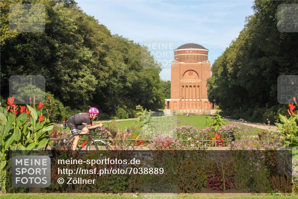 08.09.2024 - Stadtparktriathlon Zöllner http://msf.ph/oto/7038889 08.09.2024 09:15:15 Radfahren 15, 21, 35, 40, 44, 54, 63, 76 meine-sportfotos.de