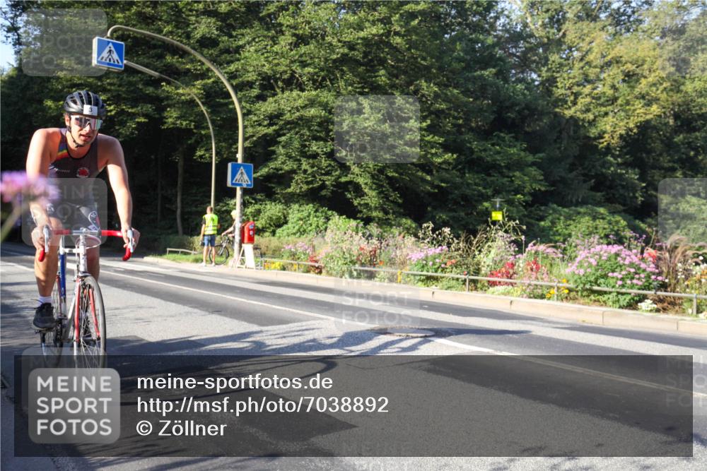 08.09.2024 - Stadtparktriathlon Zöllner http://msf.ph/oto/7038892 08.09.2024 09:06:11 Radfahren 3, 11 meine-sportfotos.de