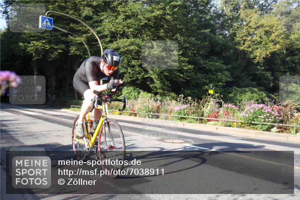08.09.2024 - Stadtparktriathlon Zöllner http://msf.ph/oto/7038911 08.09.2024 09:06:55 Radfahren 111 meine-sportfotos.de