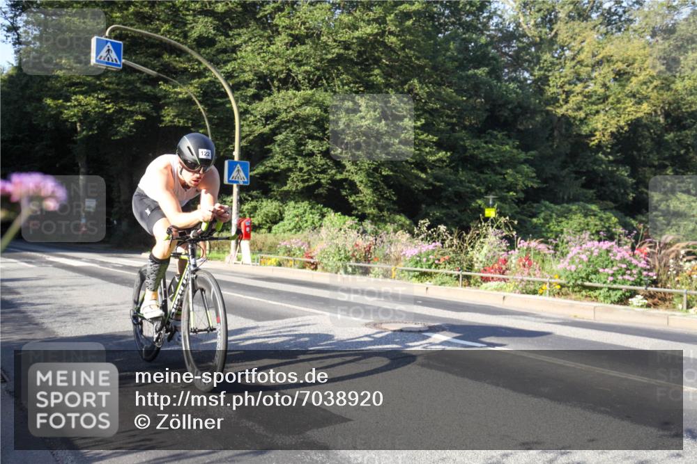 08.09.2024 - Stadtparktriathlon Zöllner http://msf.ph/oto/7038920 08.09.2024 09:07:29 Radfahren 122 meine-sportfotos.de