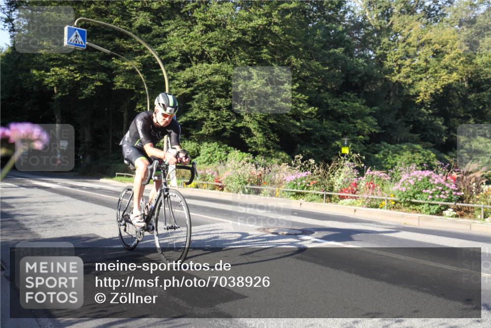 08.09.2024 - Stadtparktriathlon Zöllner http://msf.ph/oto/7038926 08.09.2024 09:07:37 Radfahren 1, 5, 6, 49, 59, 65, 126 meine-sportfotos.de