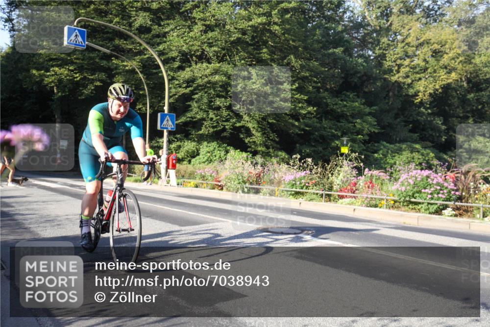 08.09.2024 - Stadtparktriathlon Zöllner http://msf.ph/oto/7038943 08.09.2024 09:07:59 Radfahren 64, 92 meine-sportfotos.de