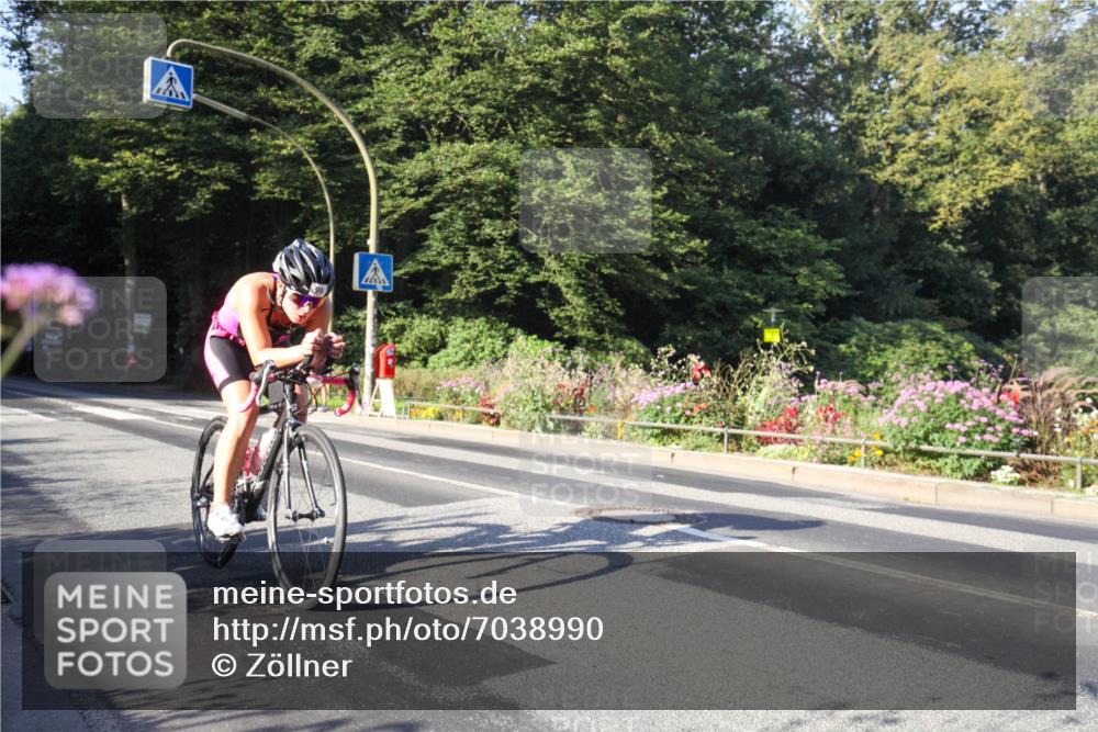 08.09.2024 - Stadtparktriathlon Zöllner http://msf.ph/oto/7038990 08.09.2024 09:09:01 Radfahren 99 meine-sportfotos.de