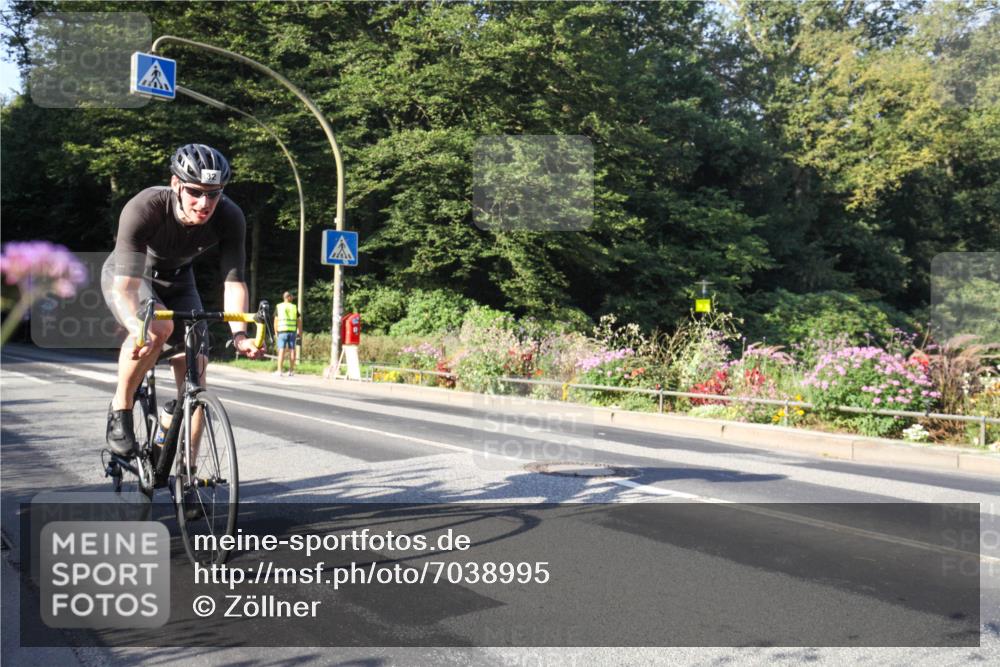 08.09.2024 - Stadtparktriathlon Zöllner http://msf.ph/oto/7038995 08.09.2024 09:09:10 Radfahren 32, 66, 120 meine-sportfotos.de