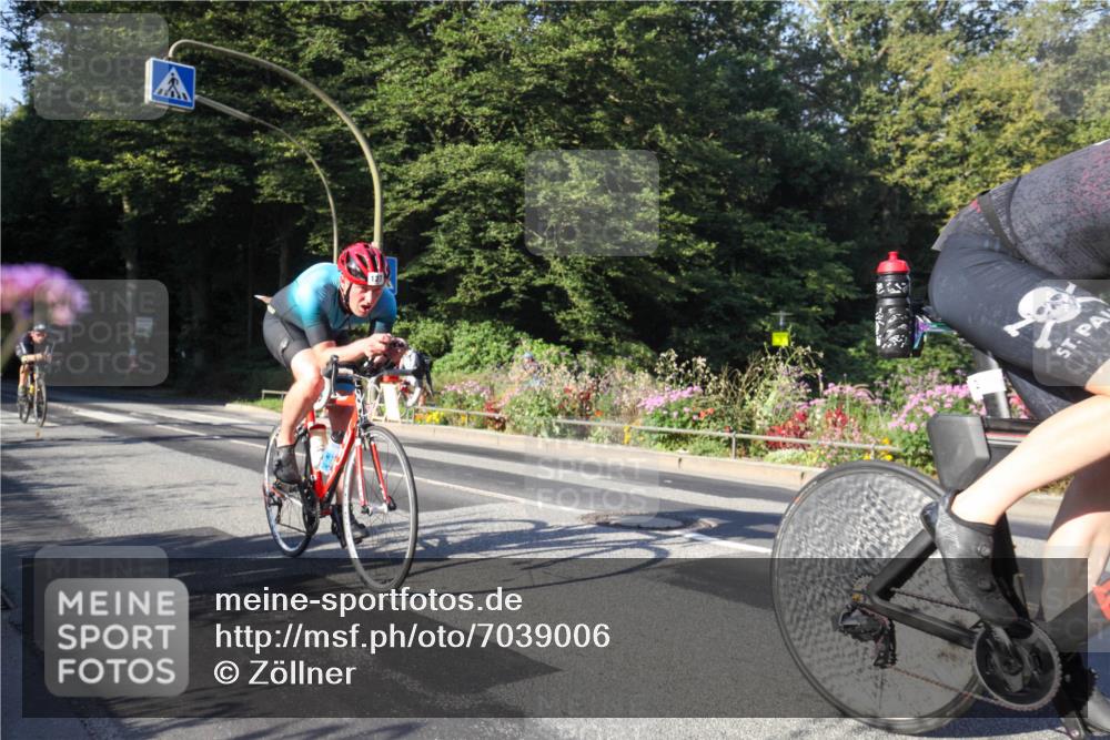 08.09.2024 - Stadtparktriathlon Zöllner http://msf.ph/oto/7039006 08.09.2024 09:09:32 Radfahren 15, 21, 40, 44, 54, 63, 76, 127 meine-sportfotos.de