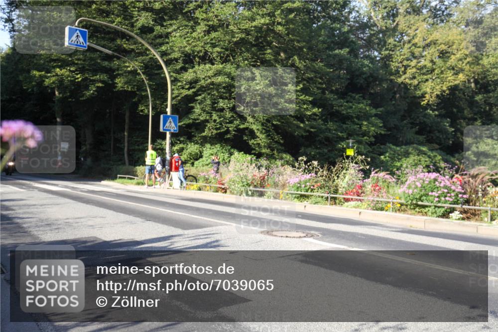 08.09.2024 - Stadtparktriathlon Zöllner http://msf.ph/oto/7039065 08.09.2024 09:10:17 Radfahren 87, 101, 133 meine-sportfotos.de