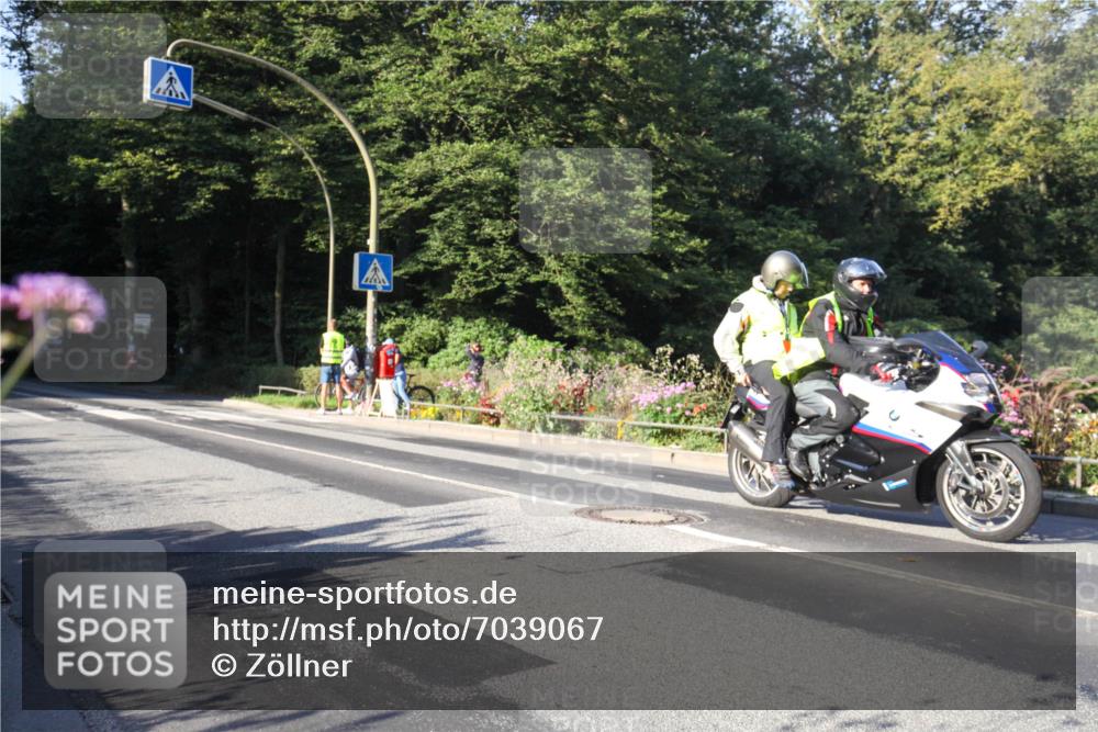 08.09.2024 - Stadtparktriathlon Zöllner http://msf.ph/oto/7039067 08.09.2024 09:10:20 Radfahren 23, 101, 133 meine-sportfotos.de