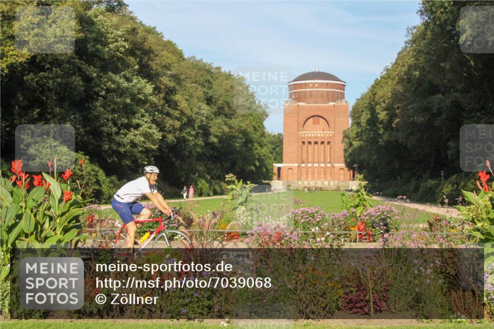 08.09.2024 - Stadtparktriathlon Zöllner http://msf.ph/oto/7039068 08.09.2024 09:19:45 Radfahren 104 meine-sportfotos.de