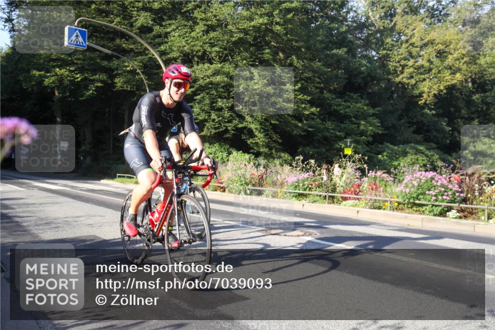 08.09.2024 - Stadtparktriathlon Zöllner http://msf.ph/oto/7039093 08.09.2024 09:11:03 Radfahren 74, 116, 119, 172, 174 meine-sportfotos.de