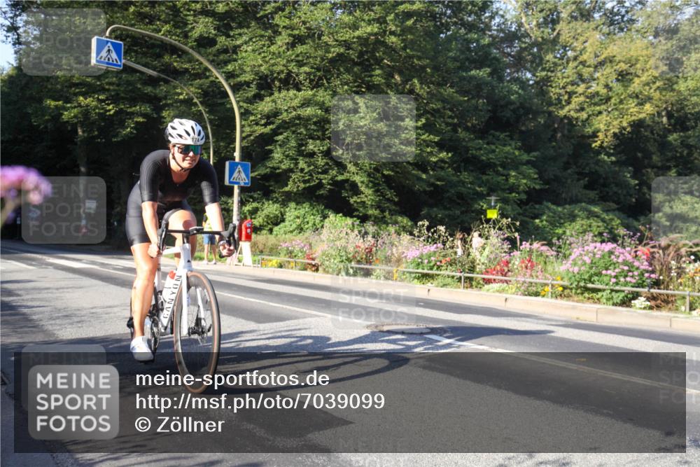 08.09.2024 - Stadtparktriathlon Zöllner http://msf.ph/oto/7039099 08.09.2024 09:11:06 Radfahren 27, 74, 116, 119, 128, 172, 174 meine-sportfotos.de