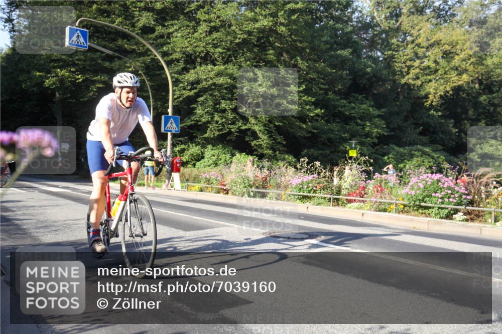 08.09.2024 - Stadtparktriathlon Zöllner http://msf.ph/oto/7039160 08.09.2024 09:12:39 Radfahren 104, 132, 150, 157 meine-sportfotos.de