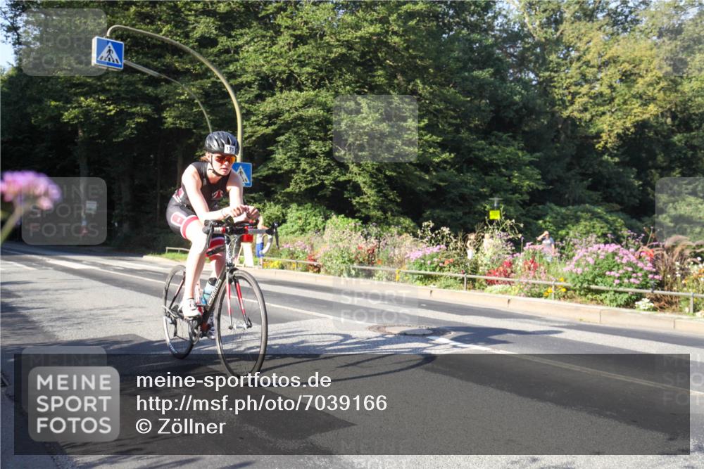 08.09.2024 - Stadtparktriathlon Zöllner http://msf.ph/oto/7039166 08.09.2024 09:12:48 Radfahren 68, 82, 88, 171 meine-sportfotos.de