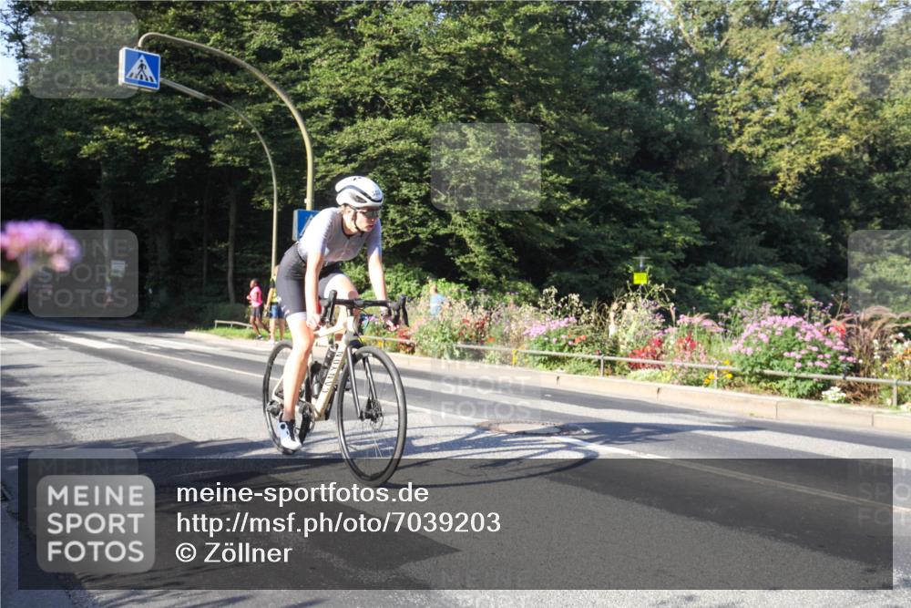 08.09.2024 - Stadtparktriathlon Zöllner http://msf.ph/oto/7039203 08.09.2024 09:13:46 Radfahren 111, 152, 161, 176 meine-sportfotos.de