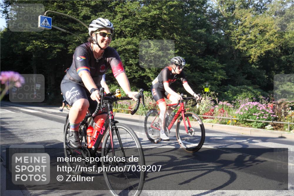 08.09.2024 - Stadtparktriathlon Zöllner http://msf.ph/oto/7039207 08.09.2024 09:13:49 Radfahren 52, 95, 152, 155 meine-sportfotos.de