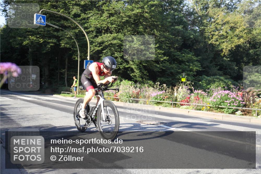 08.09.2024 - Stadtparktriathlon Zöllner http://msf.ph/oto/7039216 08.09.2024 09:14:07 Radfahren 3, 33, 135, 145 meine-sportfotos.de