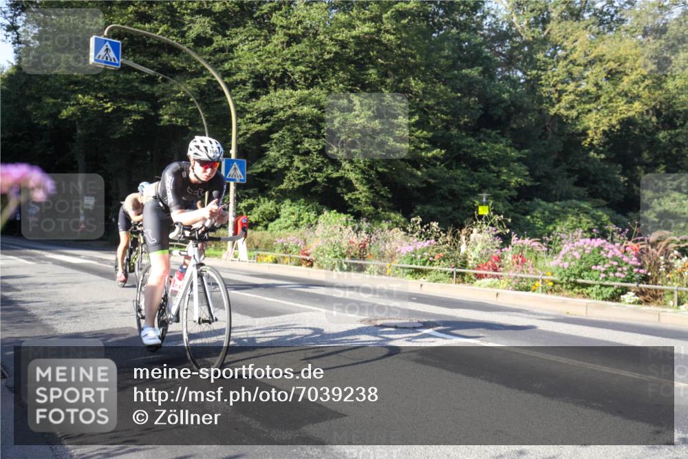 08.09.2024 - Stadtparktriathlon Zöllner http://msf.ph/oto/7039238 08.09.2024 09:14:20 Radfahren 39, 51, 77, 102, 105, 143, 158, 162, 166 meine-sportfotos.de