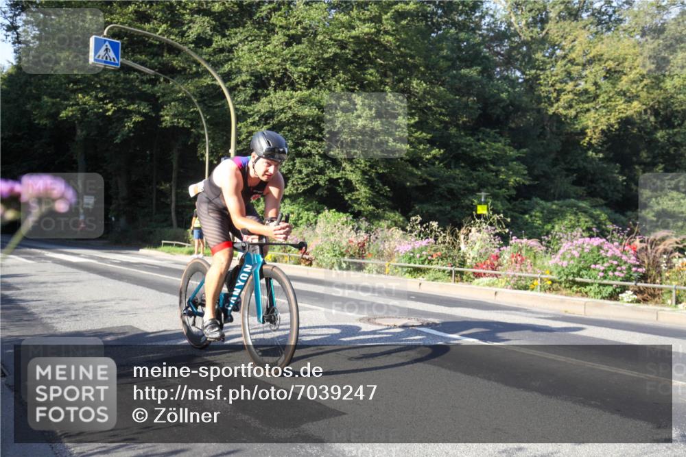 08.09.2024 - Stadtparktriathlon Zöllner http://msf.ph/oto/7039247 08.09.2024 09:14:30 Radfahren 14, 22, 48, 110 meine-sportfotos.de