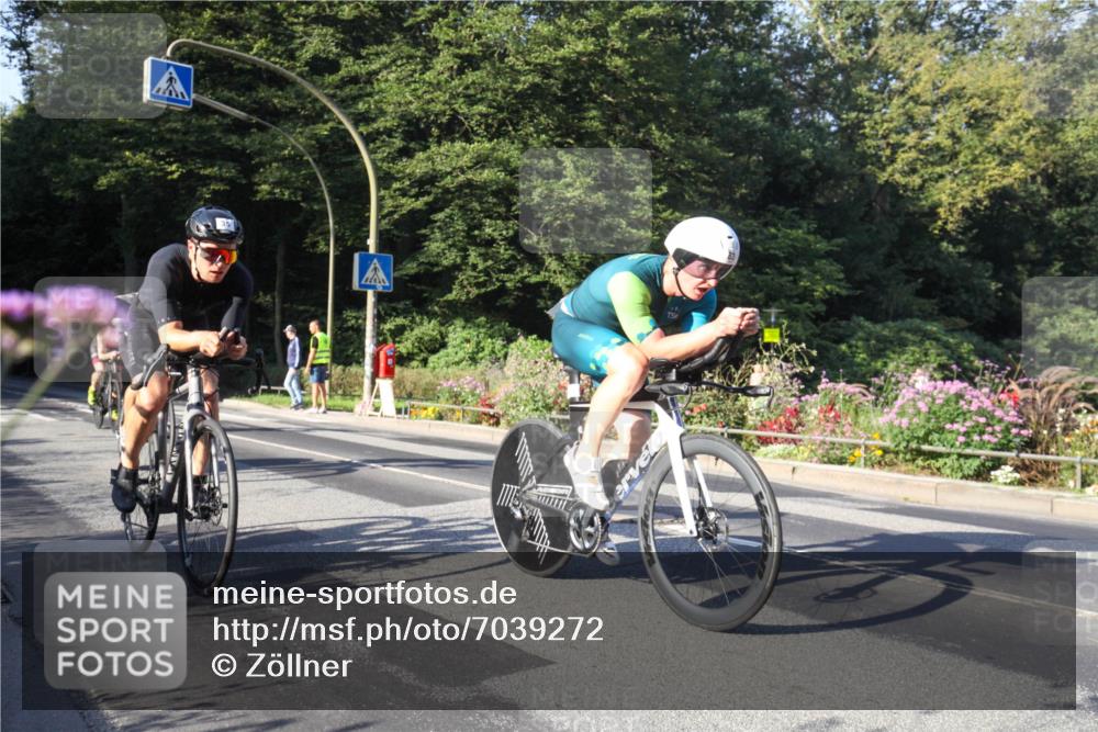 08.09.2024 - Stadtparktriathlon Zöllner http://msf.ph/oto/7039272 08.09.2024 09:15:14 Radfahren 15, 21, 35, 40, 44, 54, 63, 76 meine-sportfotos.de