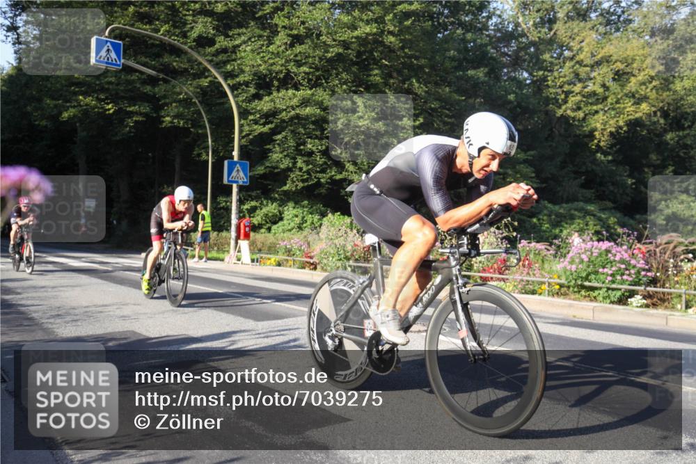08.09.2024 - Stadtparktriathlon Zöllner http://msf.ph/oto/7039275 08.09.2024 09:15:14 Radfahren 15, 21, 35, 40, 44, 54, 63, 76 meine-sportfotos.de