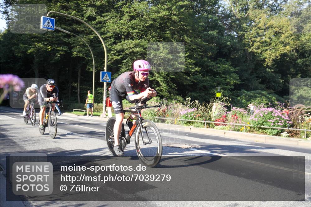 08.09.2024 - Stadtparktriathlon Zöllner http://msf.ph/oto/7039279 08.09.2024 09:15:15 Radfahren 15, 21, 35, 40, 44, 54, 63, 76 meine-sportfotos.de