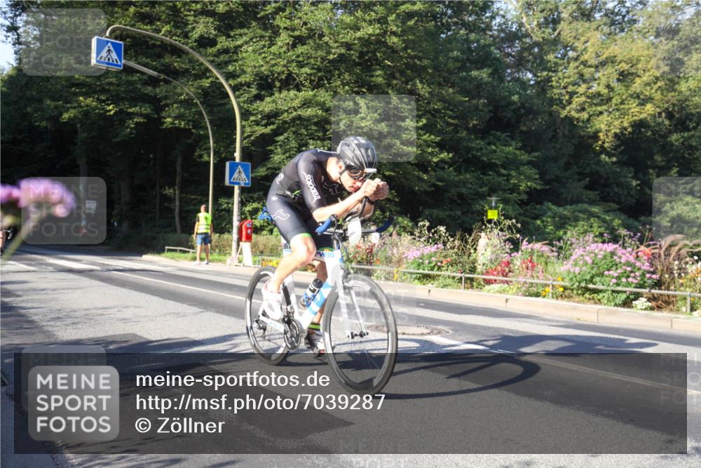 08.09.2024 - Stadtparktriathlon Zöllner http://msf.ph/oto/7039287 08.09.2024 09:15:23 Radfahren 32, 75, 127 meine-sportfotos.de