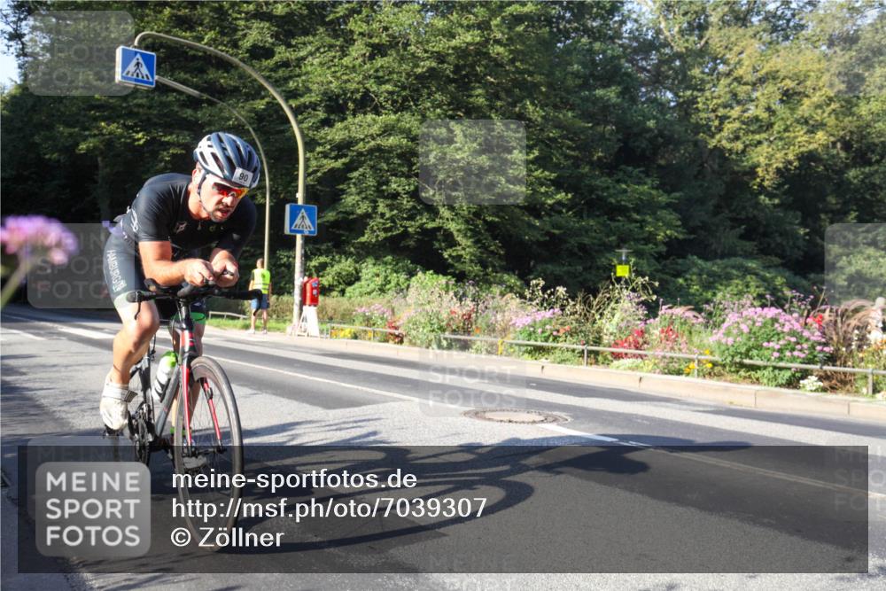 08.09.2024 - Stadtparktriathlon Zöllner http://msf.ph/oto/7039307 08.09.2024 09:15:51 Radfahren 90, 107 meine-sportfotos.de