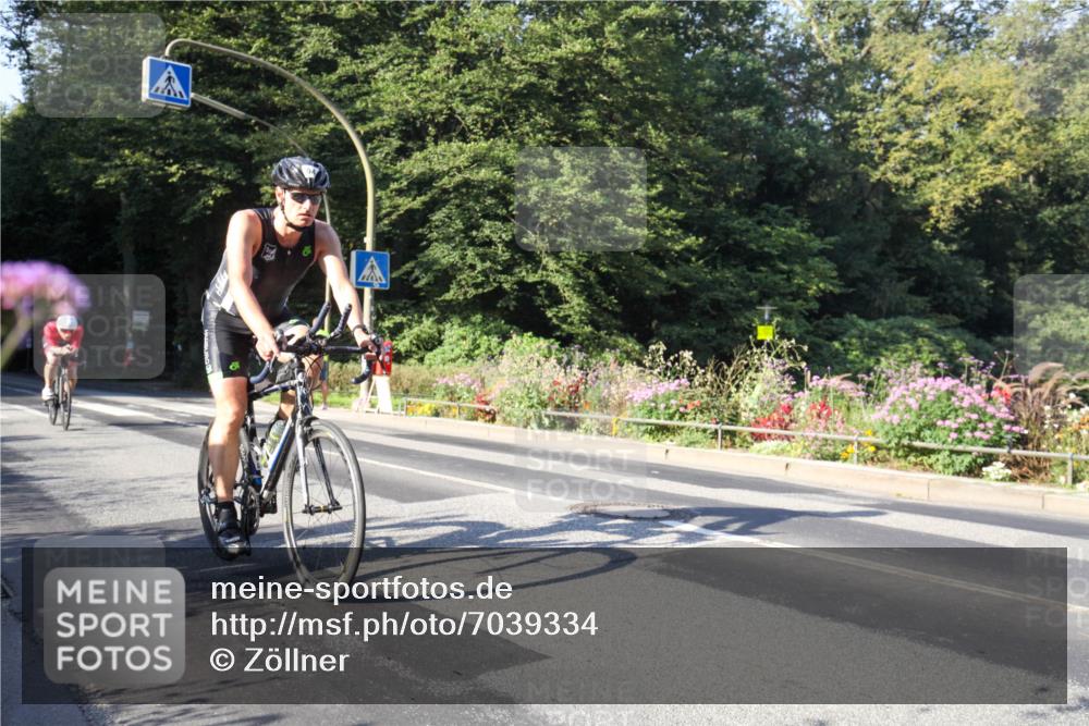 08.09.2024 - Stadtparktriathlon Zöllner http://msf.ph/oto/7039334 08.09.2024 09:16:31 Radfahren 23, 41, 71, 94 meine-sportfotos.de