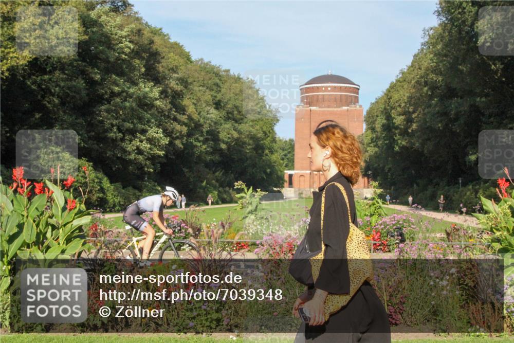08.09.2024 - Stadtparktriathlon Zöllner http://msf.ph/oto/7039348 08.09.2024 09:28:03 Radfahren 152, 168 meine-sportfotos.de