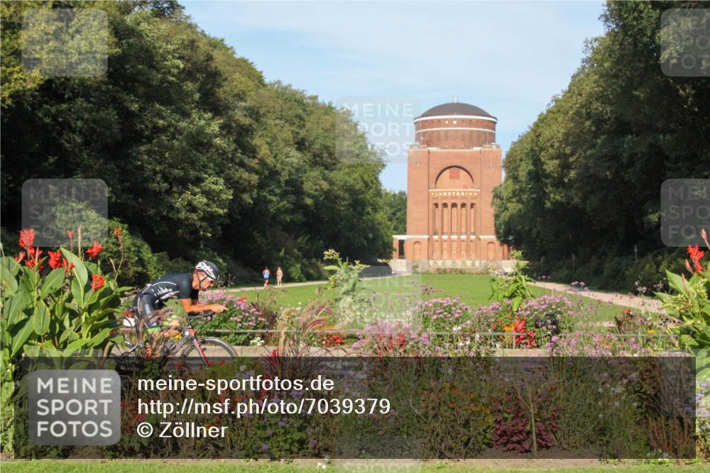 08.09.2024 - Stadtparktriathlon Zöllner http://msf.ph/oto/7039379 08.09.2024 09:29:05 Radfahren 90, 99 meine-sportfotos.de