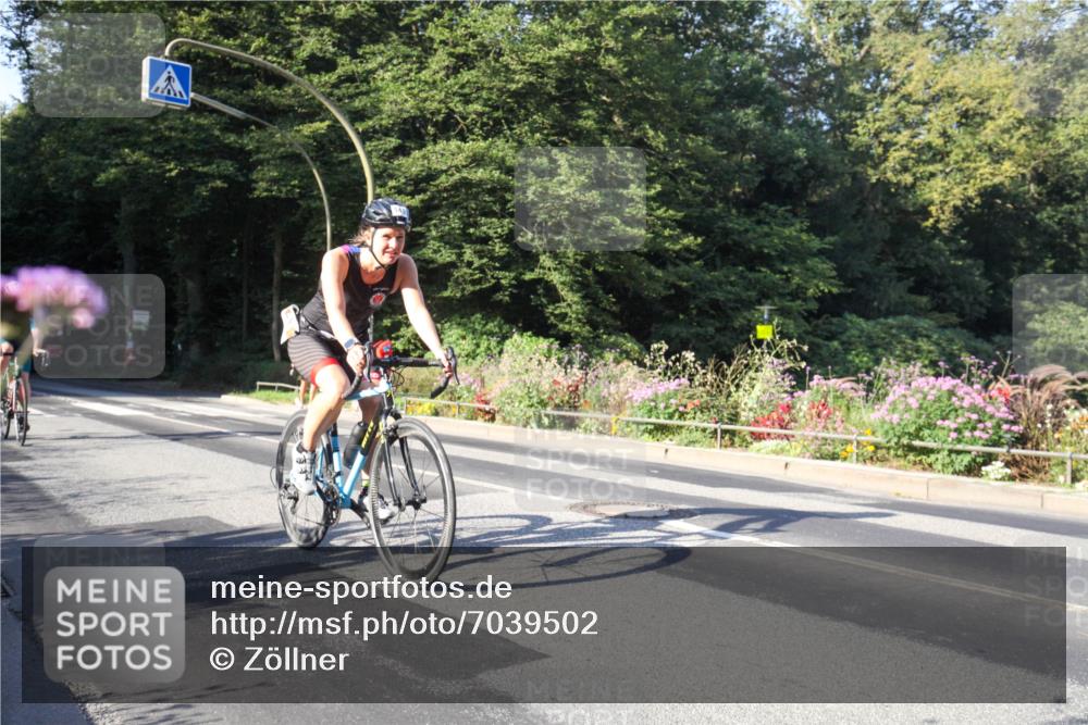 08.09.2024 - Stadtparktriathlon Zöllner http://msf.ph/oto/7039502 08.09.2024 09:21:22 Radfahren 64, 143, 162 meine-sportfotos.de