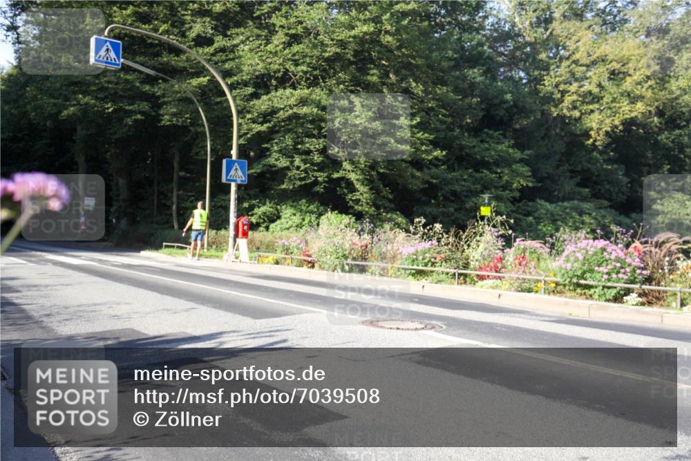 08.09.2024 - Stadtparktriathlon Zöllner http://msf.ph/oto/7039508 08.09.2024 09:21:26 Radfahren 64, 143 meine-sportfotos.de