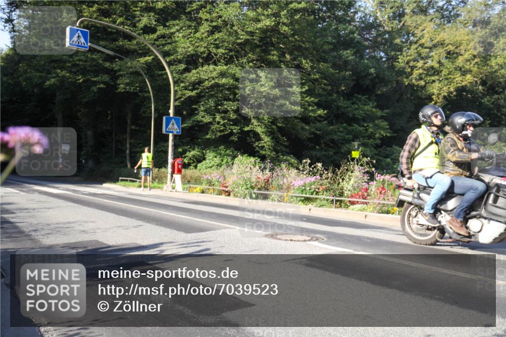 08.09.2024 - Stadtparktriathlon Zöllner http://msf.ph/oto/7039523 08.09.2024 09:21:58 Radfahren 67 meine-sportfotos.de