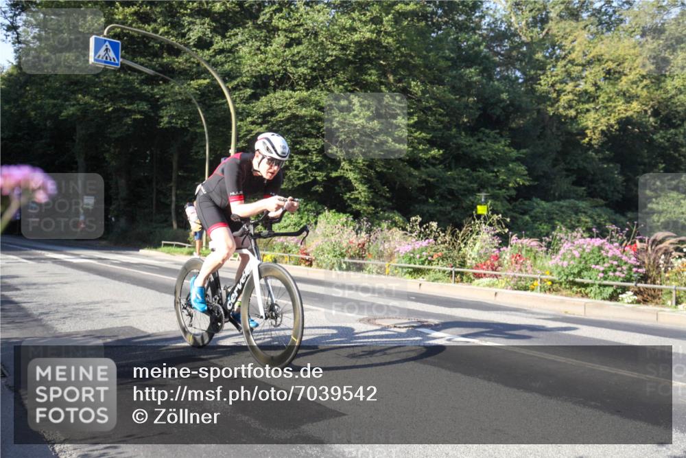 08.09.2024 - Stadtparktriathlon Zöllner http://msf.ph/oto/7039542 08.09.2024 09:22:52 Radfahren 95, 108, 117, 179 meine-sportfotos.de