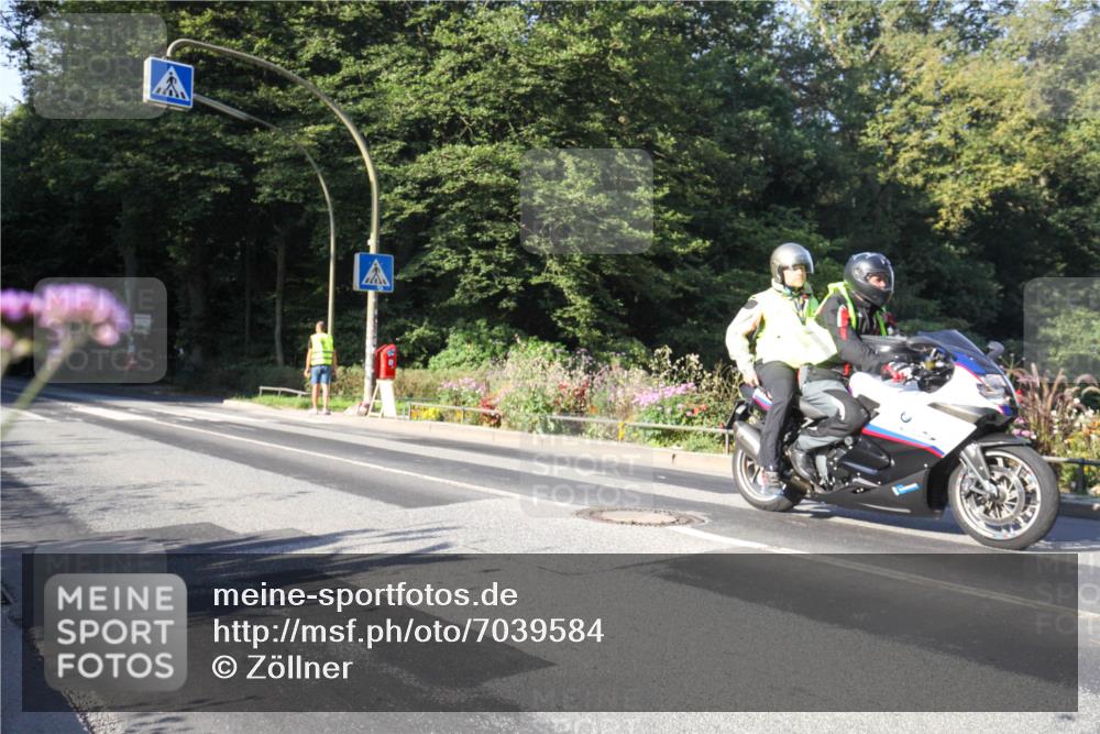 08.09.2024 - Stadtparktriathlon Zöllner http://msf.ph/oto/7039584 08.09.2024 09:25:03 Radfahren 92, 144, 151 meine-sportfotos.de