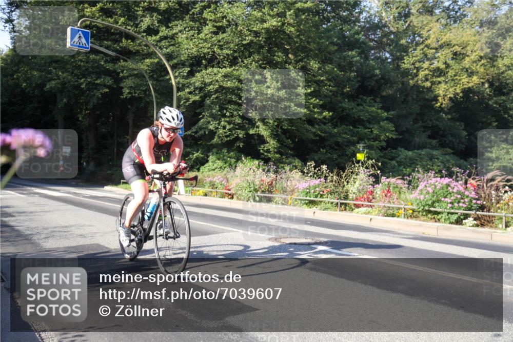 08.09.2024 - Stadtparktriathlon Zöllner http://msf.ph/oto/7039607 08.09.2024 09:25:53 Radfahren 91, 105, 141, 158, 167 meine-sportfotos.de