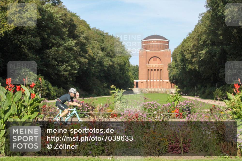 08.09.2024 - Stadtparktriathlon Zöllner http://msf.ph/oto/7039633 08.09.2024 09:38:27 Radfahren 131, 144 meine-sportfotos.de