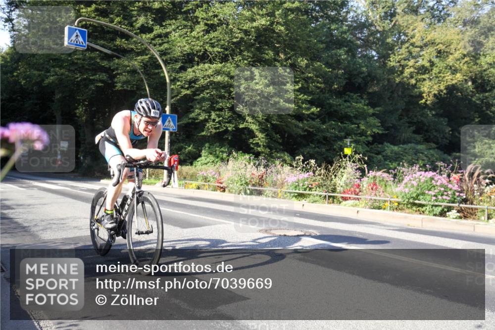 08.09.2024 - Stadtparktriathlon Zöllner http://msf.ph/oto/7039669 08.09.2024 09:27:50 Radfahren 109, 135, 180 meine-sportfotos.de