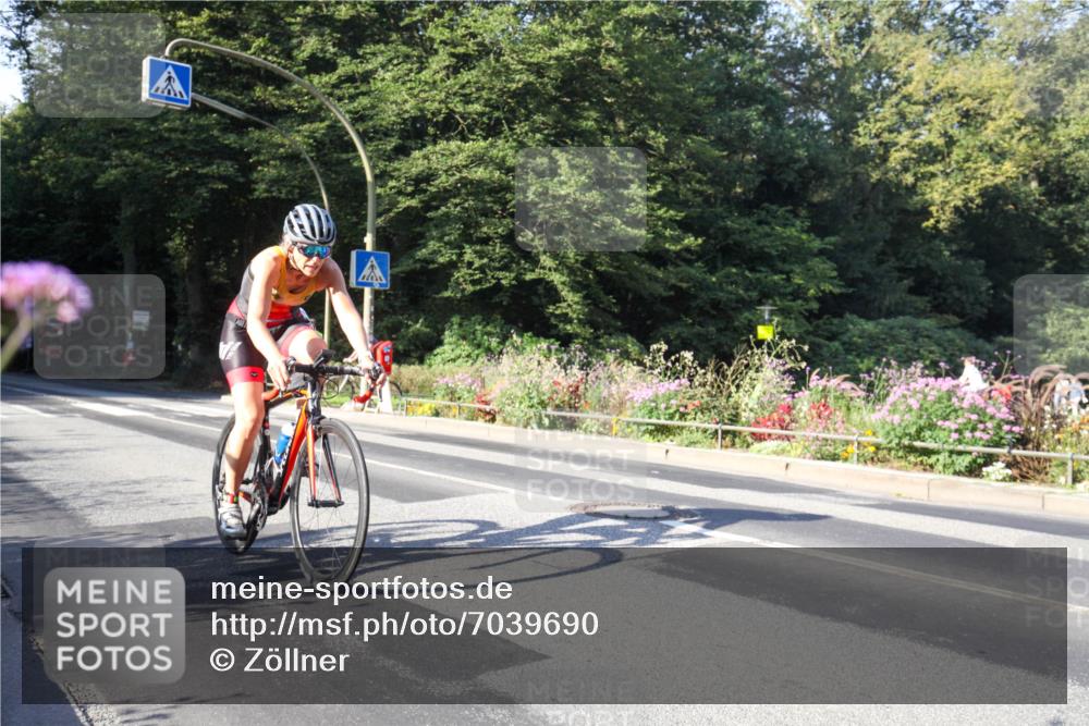 08.09.2024 - Stadtparktriathlon Zöllner http://msf.ph/oto/7039690 08.09.2024 09:28:34 Radfahren 143, 146 meine-sportfotos.de
