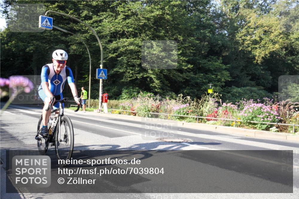 08.09.2024 - Stadtparktriathlon Zöllner http://msf.ph/oto/7039804 08.09.2024 09:33:04 Radfahren 101, 128, 176 meine-sportfotos.de