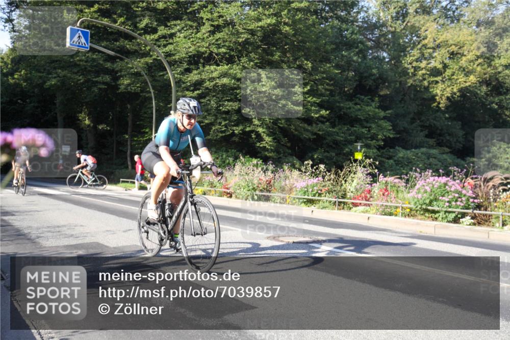 08.09.2024 - Stadtparktriathlon Zöllner http://msf.ph/oto/7039857 08.09.2024 09:35:23 Radfahren 152, 180 meine-sportfotos.de