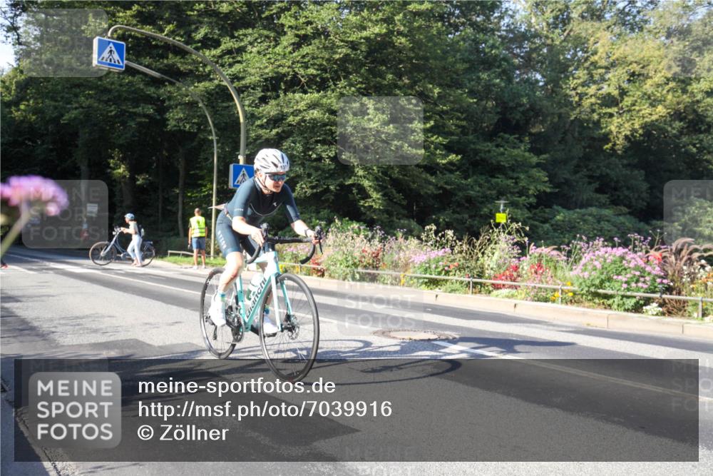 08.09.2024 - Stadtparktriathlon Zöllner http://msf.ph/oto/7039916 08.09.2024 09:38:27 Radfahren 131, 144 meine-sportfotos.de