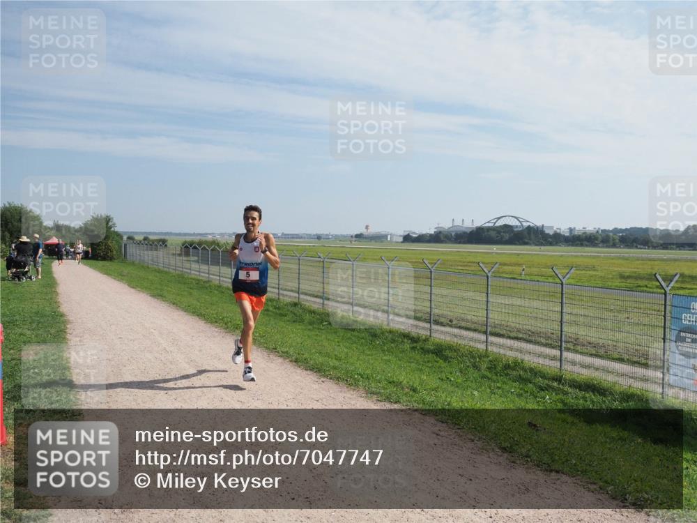 08.09.2024 - Airport Race Miley Keyser http://msf.ph/oto/7047747 08.09.2024 11:49:40 Laufen 5 meine-sportfotos.de