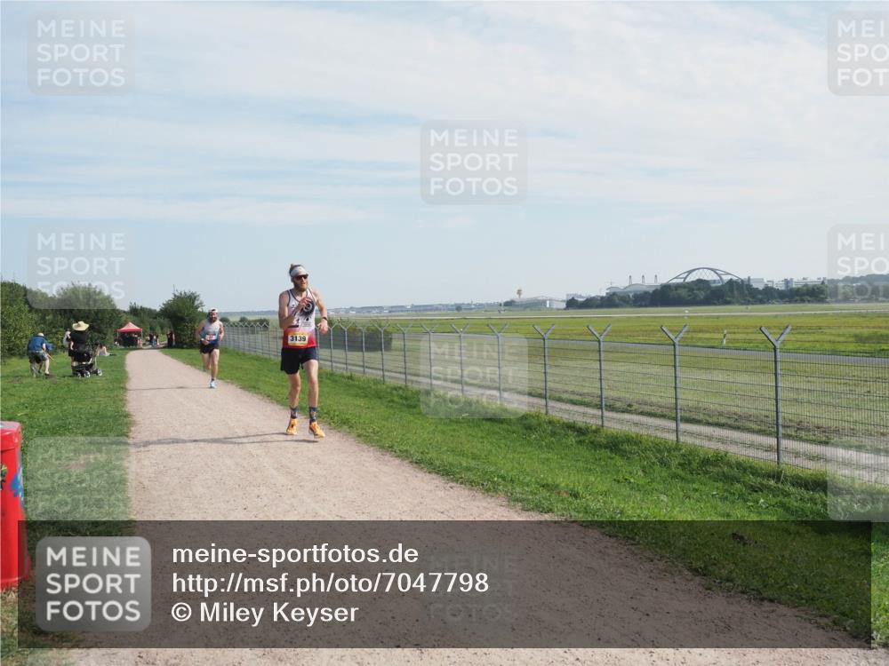 08.09.2024 - Airport Race Miley Keyser http://msf.ph/oto/7047798 08.09.2024 11:53:01 Laufen 3139 meine-sportfotos.de