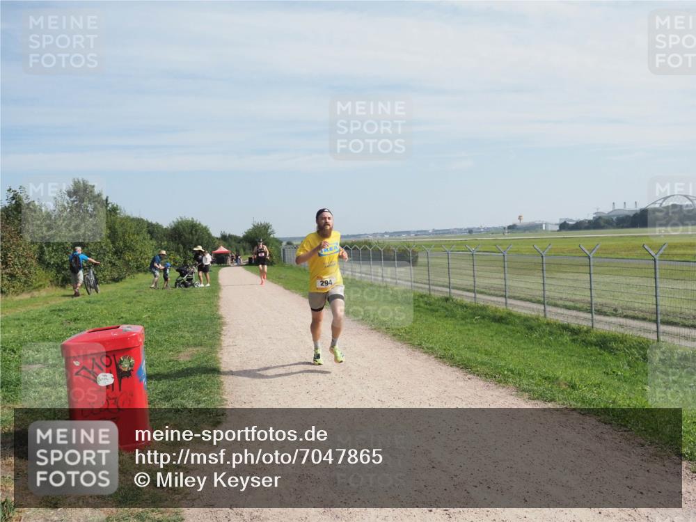 08.09.2024 - Airport Race Miley Keyser http://msf.ph/oto/7047865 08.09.2024 11:54:31 Laufen 294 meine-sportfotos.de