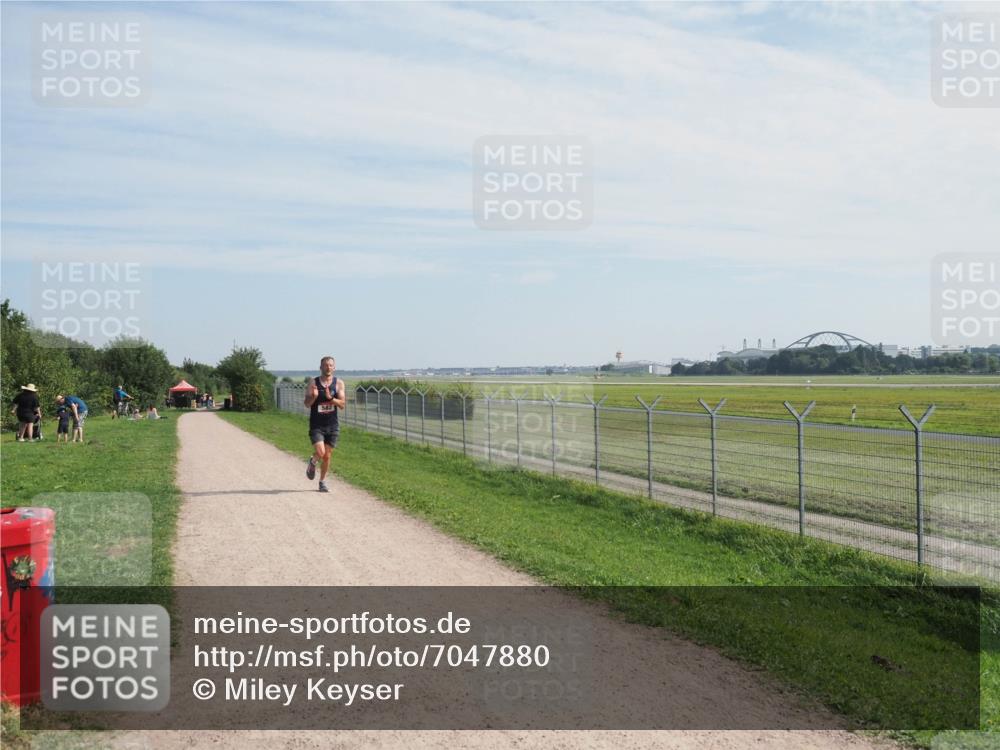 08.09.2024 - Airport Race Miley Keyser http://msf.ph/oto/7047880 08.09.2024 11:54:53 Laufen 582 meine-sportfotos.de